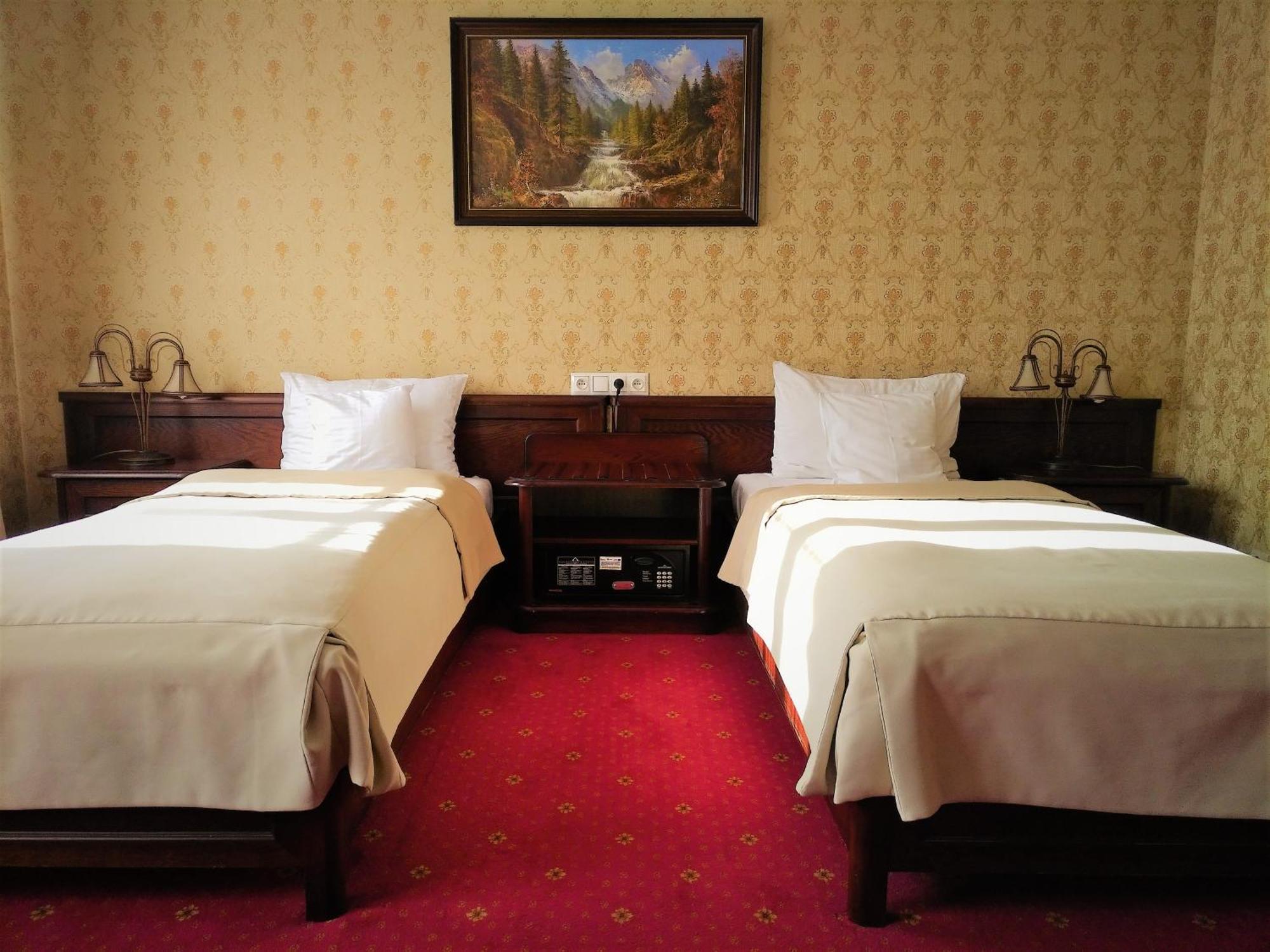 Hotel Sarmata Zespol Dworski 산도미에르즈 외부 사진