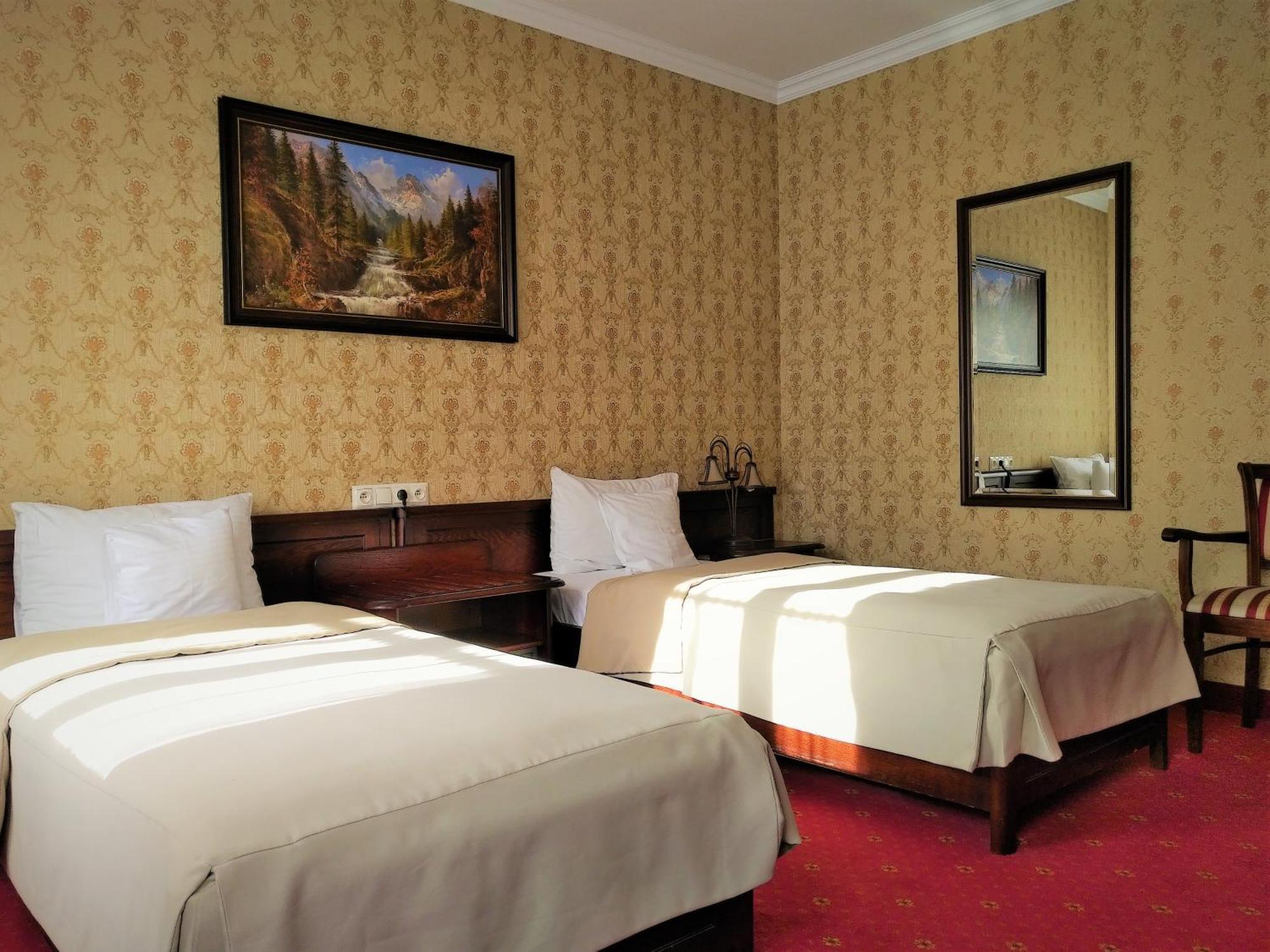 Hotel Sarmata Zespol Dworski 산도미에르즈 외부 사진